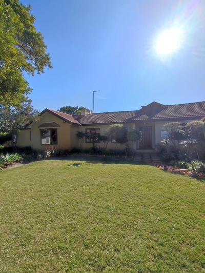 5 BEDROOM CAPE TOWN FAMILY HOME PET FRIENDLY