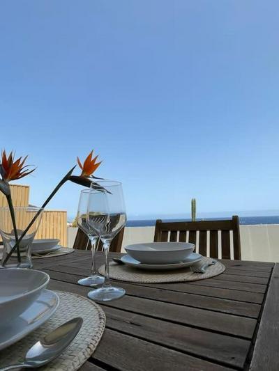 Apartamento sobre el mar
