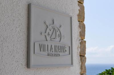 Luxury Villa Navis