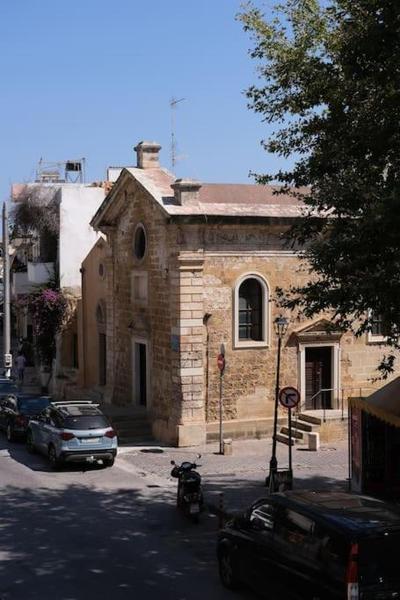 In Heart of Old Town Saint Rocco's Chic Apt
