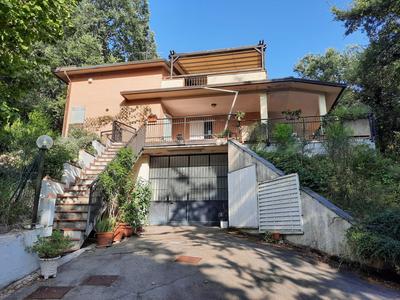 Perugia mansarda in villa