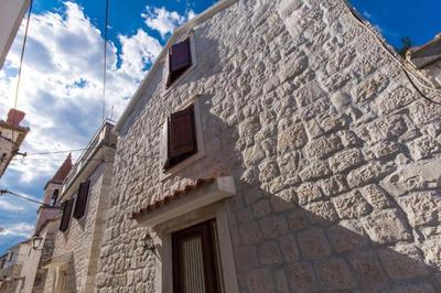 Little sweet stone house for 4, Seget, 20m to the beach