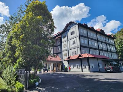 Fathers Guesthouse Age 7 years old and above only