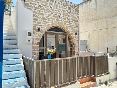 Camara House