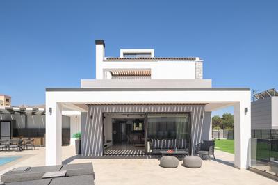 Monti Luxury Villa, with Heated Pool & Hot Tub