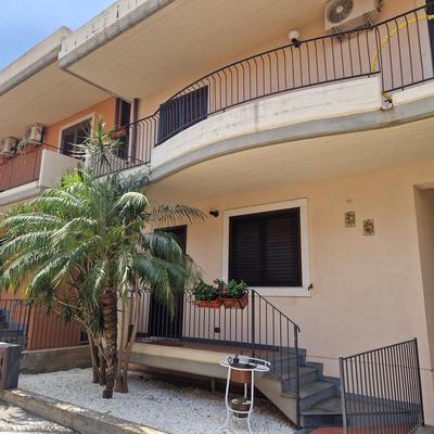 Casa Magnolia 20 minuti da Taormina, Catania ed Etna