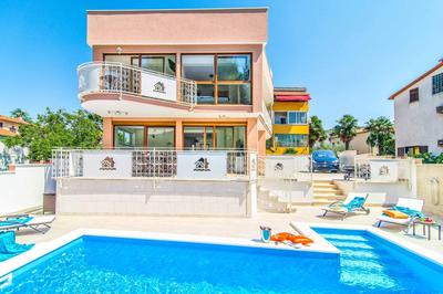 Villa Coral Reef