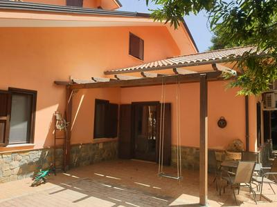 Villa Nina tra i castagni