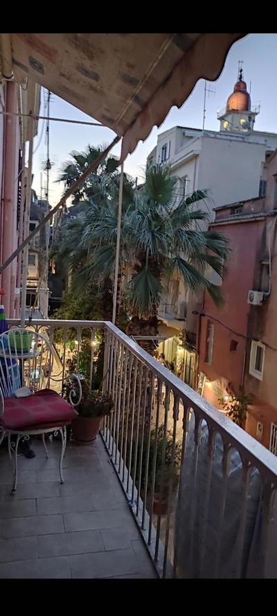 Old town Apartment BEST PLACE very close to liston balkony and very quiet