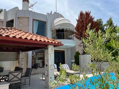 Sunny Seaside Villa-90 m from beach