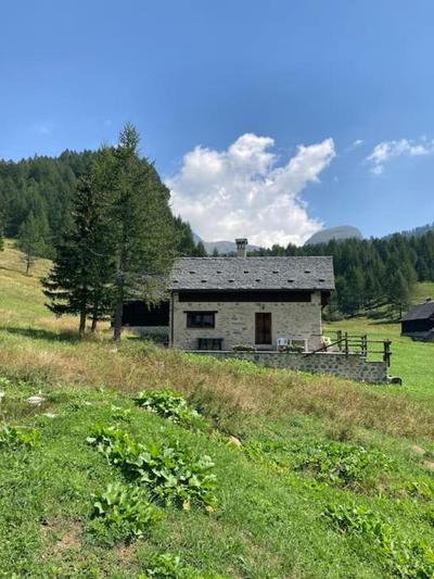 Casa Cantone Devero-baita storica con balcone e giardino, posizione comoda e soleggiata- spazio biciclette