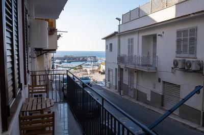 Matilde’s Holiday House