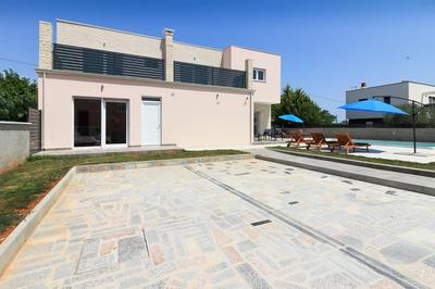 New modern villa Gogo with private pool near the beach and town of Pula by WiiBuk