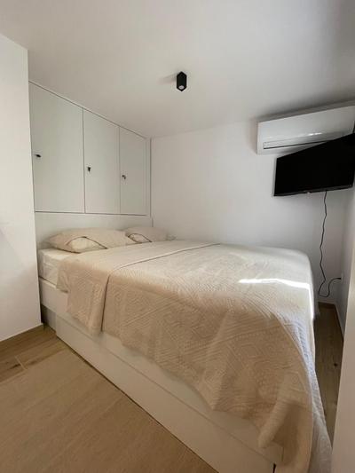 Studio Apartment Saint Luke - Old Town Split