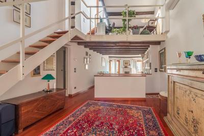 Charming loft with roof terrace close to S. Marco