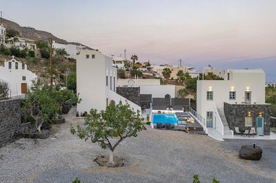 BlackStone Luxury Suites