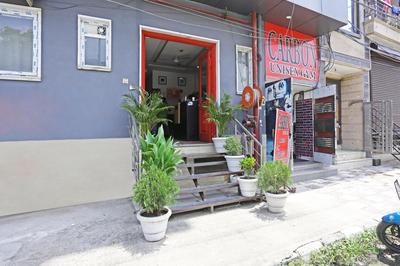 Hotel Raaso Inn Rohini I Near Metro I Couple Friendly I Spacious Rooms I Budget Stay