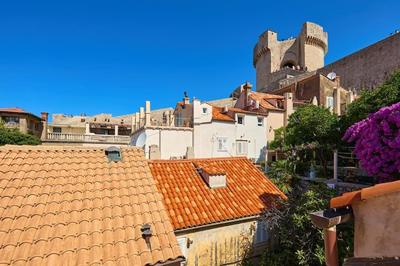 Modern Stone House, luxury suites in Dubrovnik Old Town