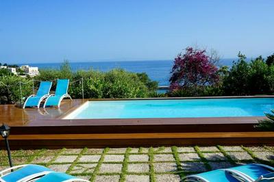 Villa capri con giardino e piscina