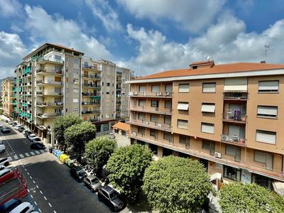 [50 metri dal Mare] Trilocale in Centro con A/C
