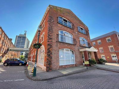 1 Silvester Square