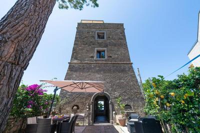 Torre e Jacuzzi vista mare - Terrazza Panoramica