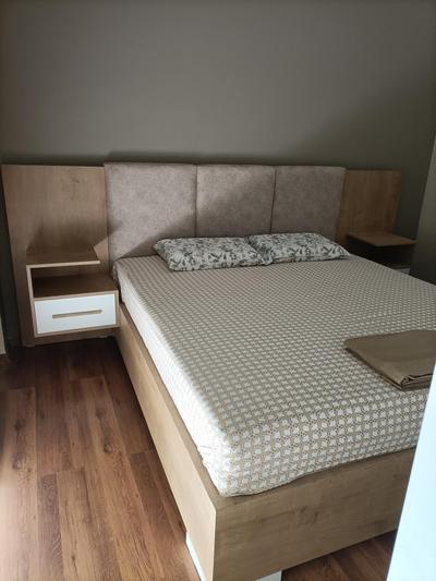 Alvaros lake apartment