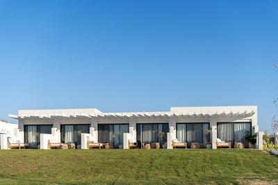 The Waterfront Cabins at D-Bay - Lemon Spaces