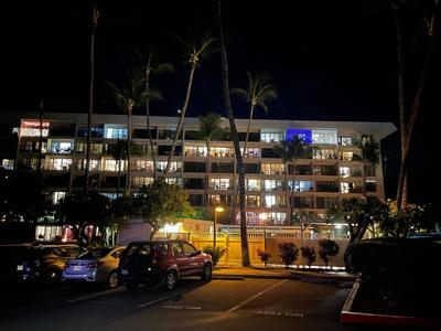 DELUXE PANORAMIC OCEAN VIEW - Dual AC - RENOVATED - FULLY EQUIPPED - SELF MGMT FREE PARKING