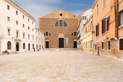 Just Urban Stays - Castello 5067 boutique apartment