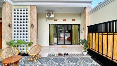Madina Guest House Syariah near Gembira Loka Zoo Yogyakarta Mitra RedDoorz