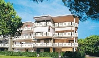 Studio in a complex with 3 swimming pools
