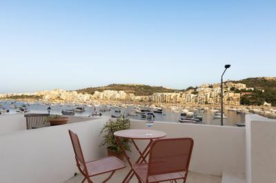 Modern Seafront 2BD Apartment with Terrace & Sea View - Xemxija