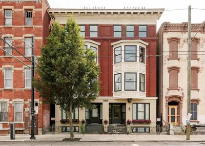 Lux Washington Park Condo with Rooftop Patio