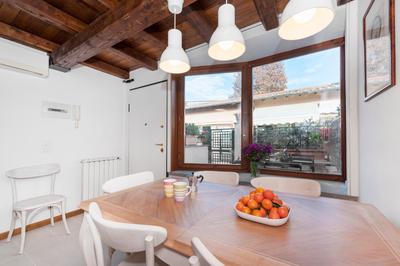 Charming patio house in San Lorenzo