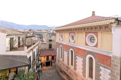 Awesome terrace and apartment in the city centre