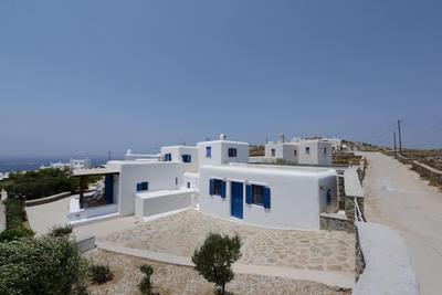 whitehomes2