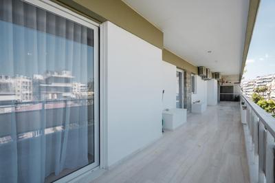 Luxury 4 Bedrooms Apartment Near Flisvos Marina