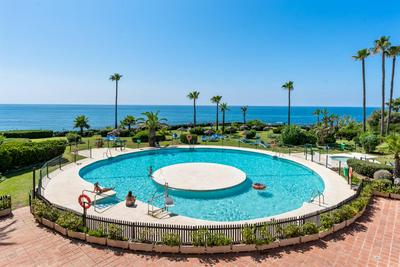Playa Miraflores Luxury Beachfront Apartment