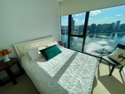 Yarra Accommodation Private Apartments & Ensuite Double Rooms, Collins Wharf Waterfront, Docklands