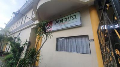 RedDoorz Syariah At Demasto Homestay Jember