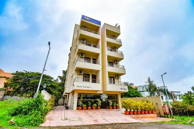 FabHotel Mountain High Inn - Nr Lifeline Hospital