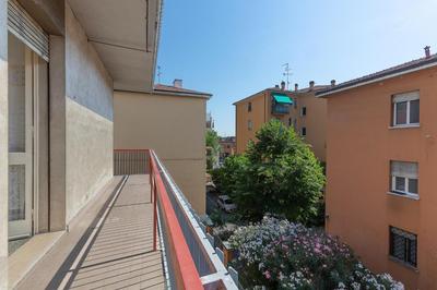 GuestHost - Bologna Rimesse & Ospedale Sant'Orsola Apartment