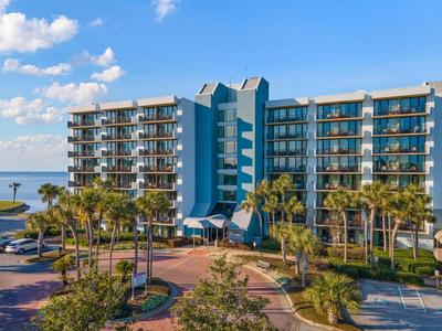 Lovely Sandestin Resort Studio with Balcony and Sunset View