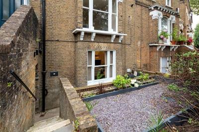1LSR - High-End Luxury 2 Bed Designer Apartment