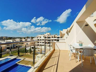 Apartamento con solarium en Jardines de Montesolana