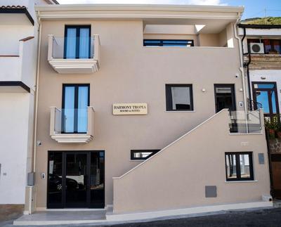 Harmony Tropea Rooms & Suites