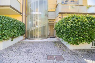 Minimal Luxe Retreat Free Parking WI-FI