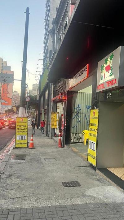 Hotel Tenda Brigadeiro - 5 Minutos a Pé do Metrô e Praça da Sé, 8 Minutos da Rua 25 de Março e Liberdade - Estacionamento Opcional