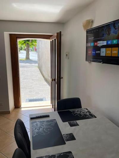 TreeStay - Modern 2 Floor 2 Bathroom Apartment